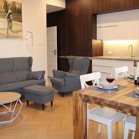 Dominican Square By Hashtag Apartments Kraków Eksteriør billede